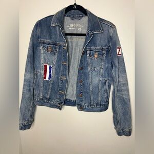 GAP 1969 Distressed Denim Trucker Jacket Unique Custom Patchwork Women’s Size XS